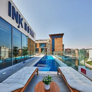 **** Hotel Ink Emiratele Arabe Unite